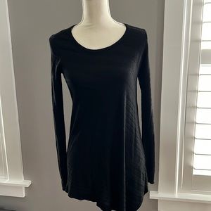 Asymmetrical black striped tunic